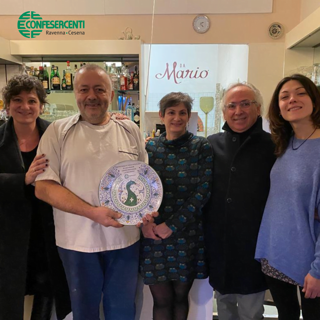 emilia romagna economy - Confesercenti premia le aziende associate da 50 anni: consegnati i premi nella Romagna Faentina