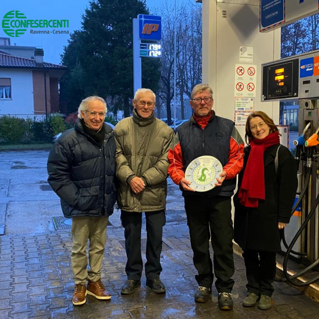 emilia romagna economy - Confesercenti premia le aziende associate da 50 anni: consegnati i premi nella Romagna Faentina|emilia romagna economy - Confesercenti premia le aziende associate da 50 anni: consegnati i premi nella Romagna Faentina|emilia romagna economy - Confesercenti premia le aziende associate da 50 anni: consegnati i premi nella Romagna Faentina