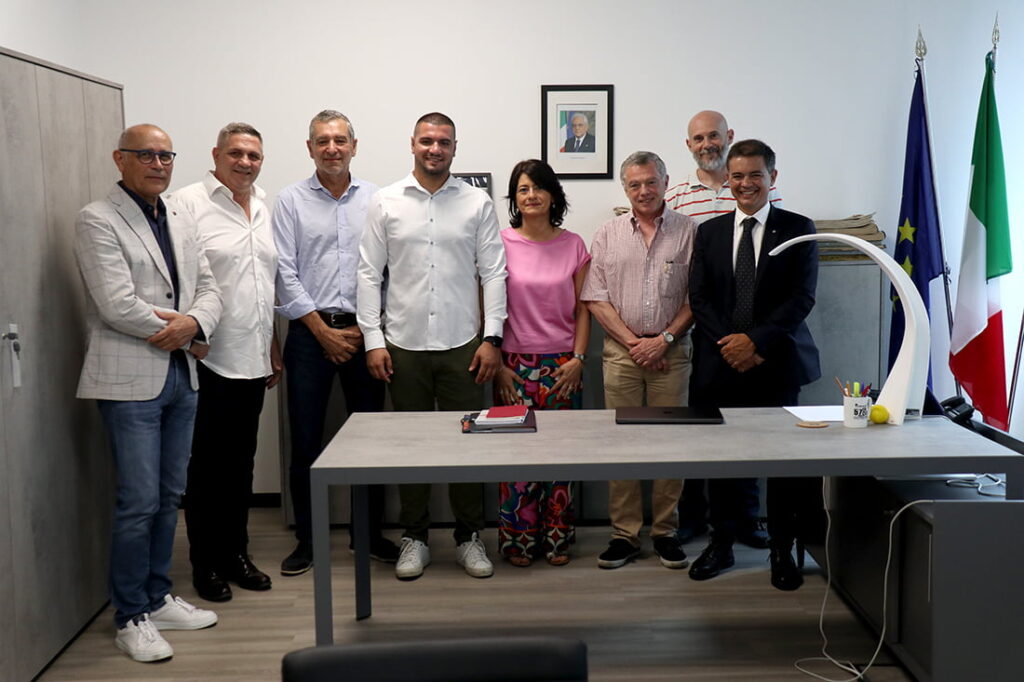 EMILIA ROMAGNA ECONOMY - DU.MAN. Srl Academy