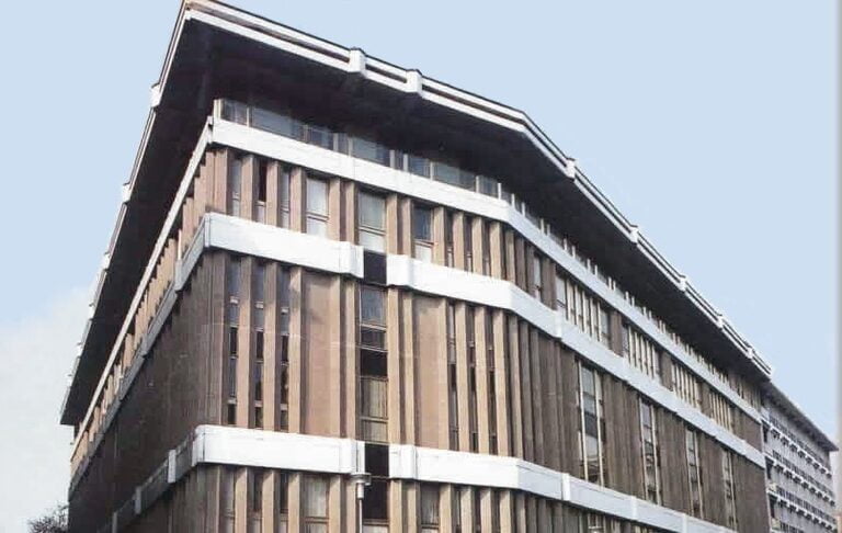 EMILIA ROMAGNA ECONOMY - Filiera turistica e commerciale